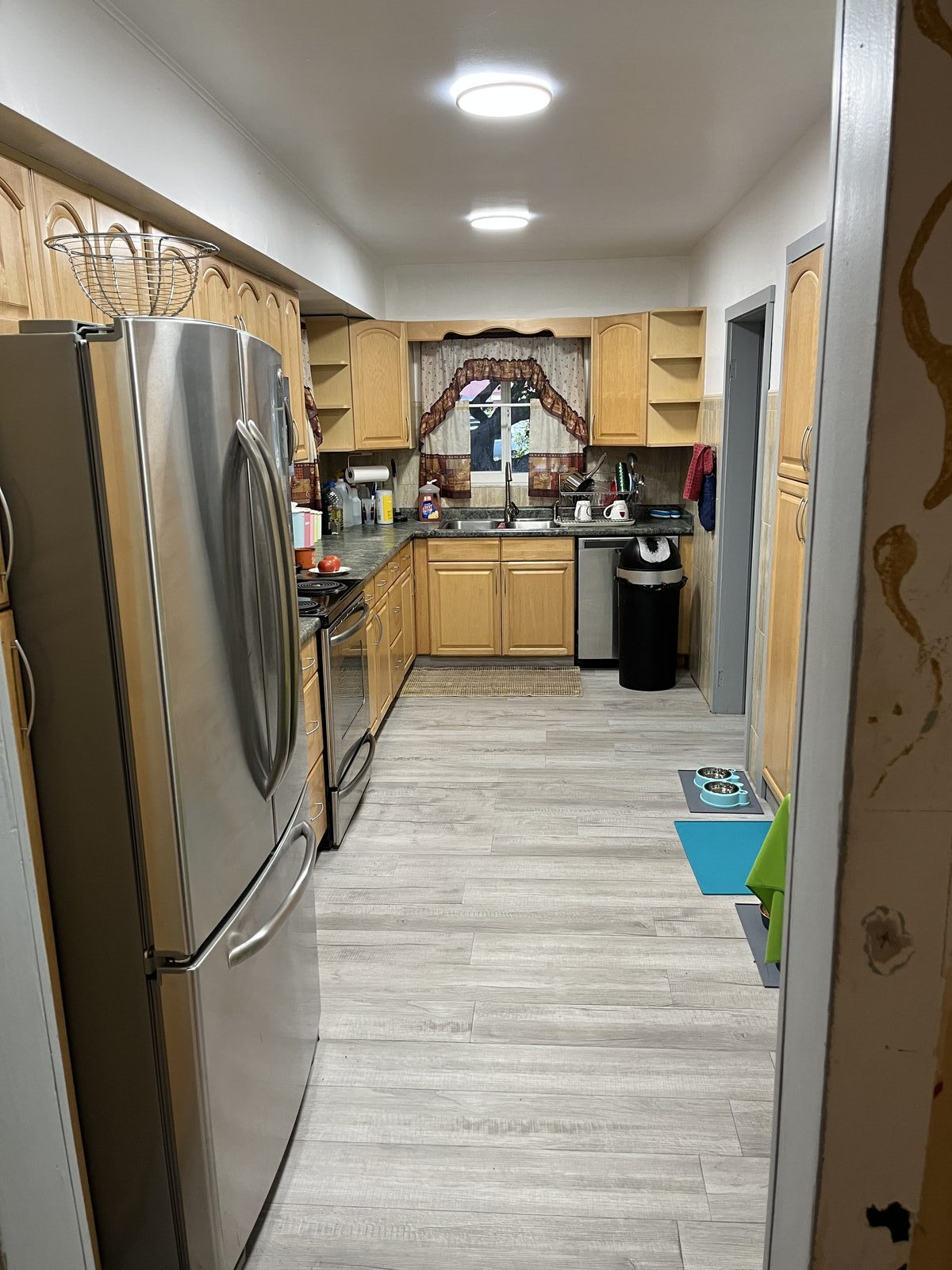 Kitchen before renovation